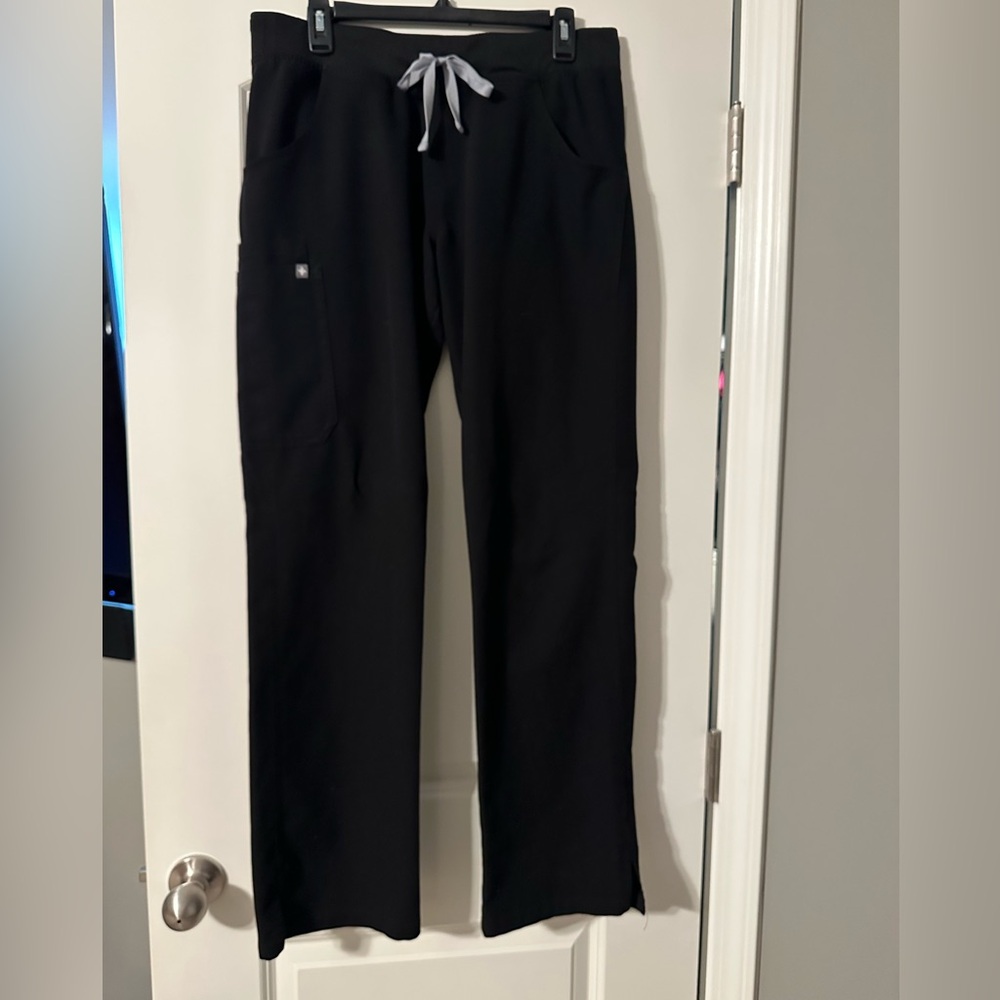 Figs scrub pants - loose, straight leg, medium tall